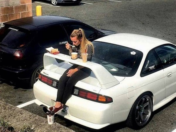 Девушки и автомобили смешные