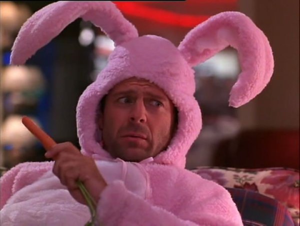 Брюс Уиллис в костюме зайца