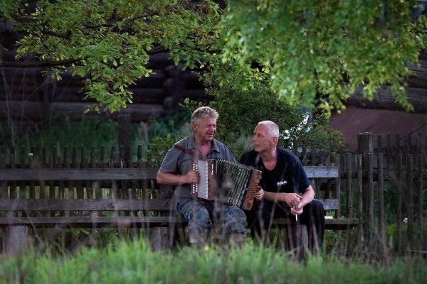 Посиделки на лавочке