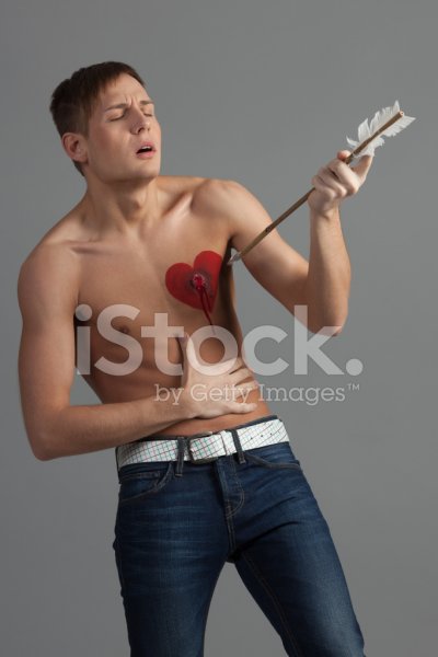 Человек со стрелой в груди