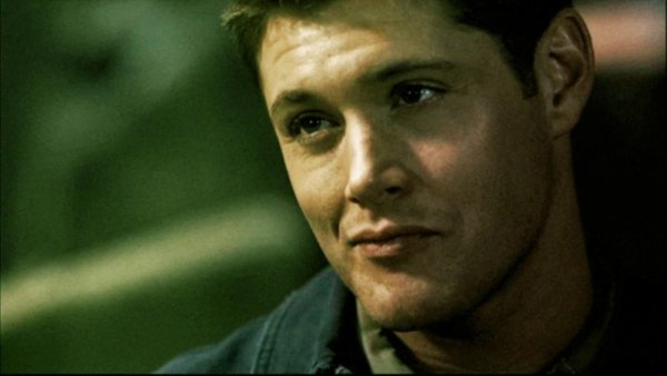 Дин Винчестер улыбка