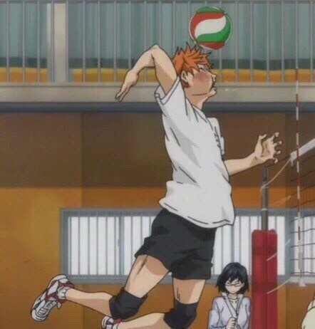 Хината шоё с мячом