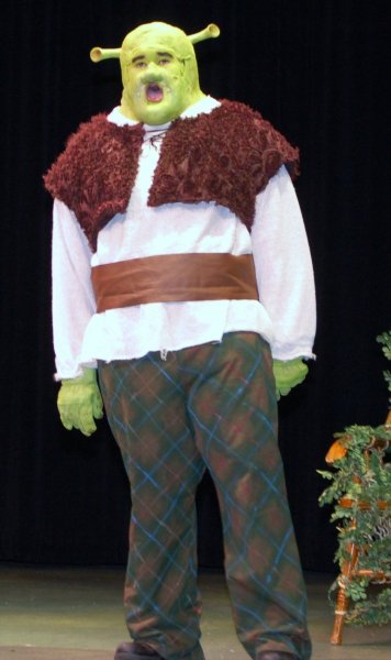 Шрек в новогоднем костюме