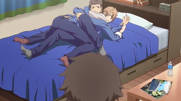 Парни из магазинчика яой