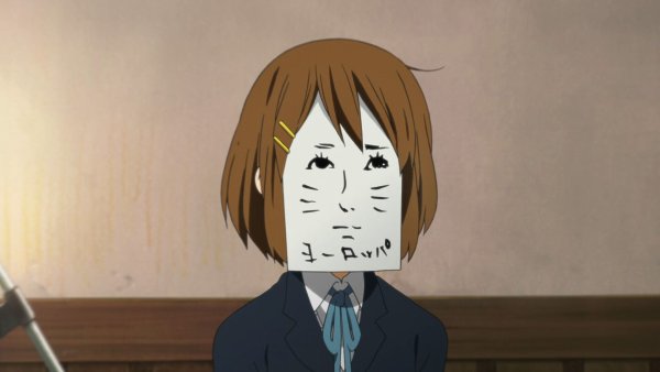 Юи Хирасава лицо