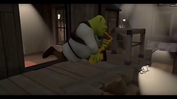 Шрек с саксофоном