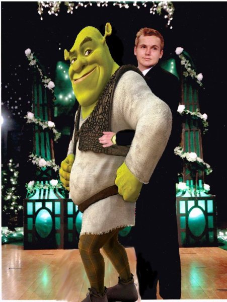 Шрек зеленый нос