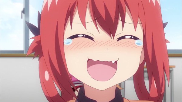 Тянка смеется