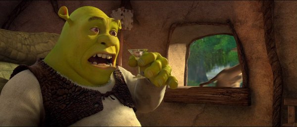 Шрек ест