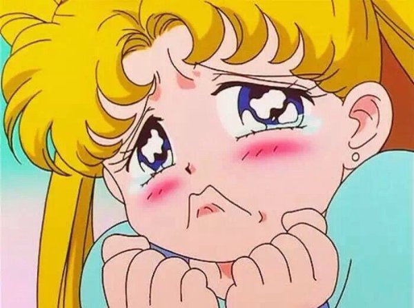 Сейлормун Банни Цукино плачет