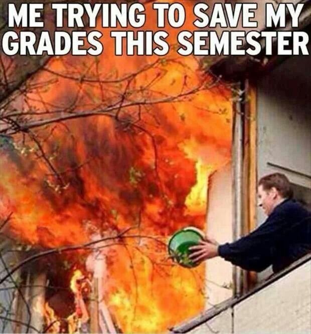 Тушит пожар из ведра