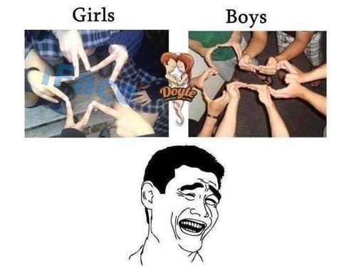 Девушка в комбинезоне