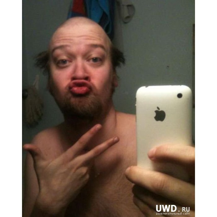 Парень страшный селыи