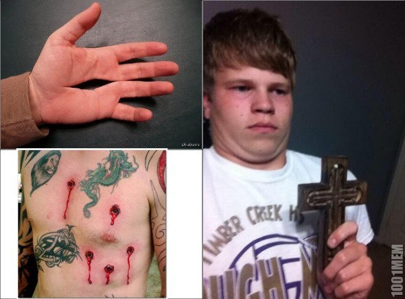 Девушка с крестом