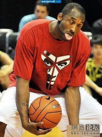 Прикольный баскетболист