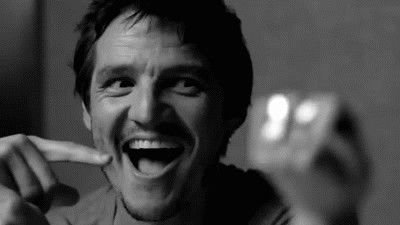 Педро Паскаль смех