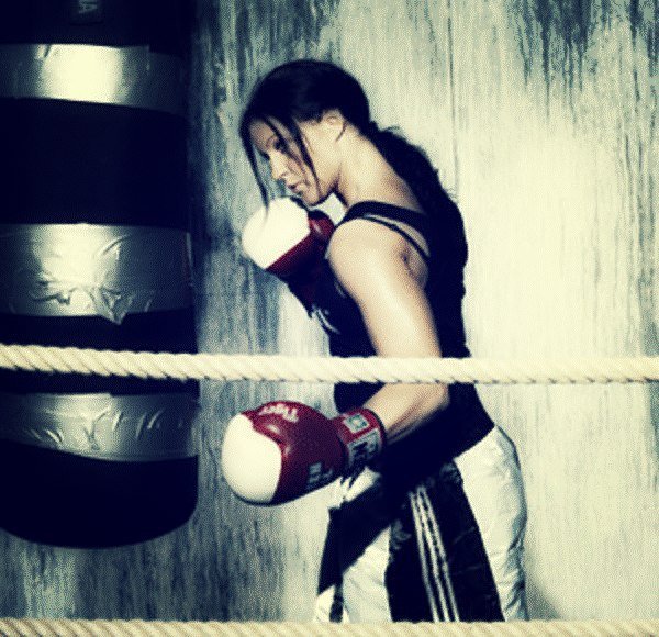 Кикбоксинг девушки