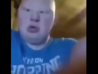 Мальчик даун