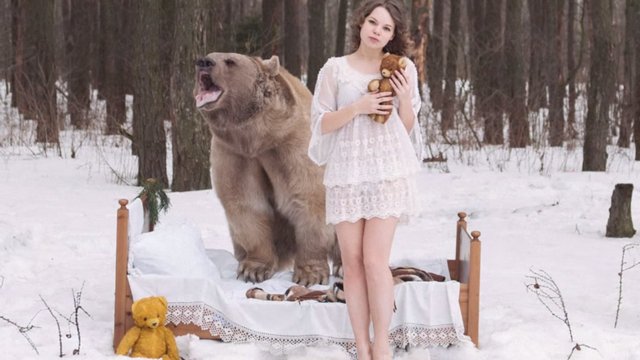 Медведь Степан фотосессия с моделями