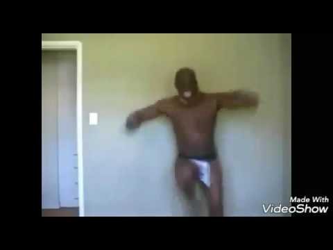 Толстый нигер танцует