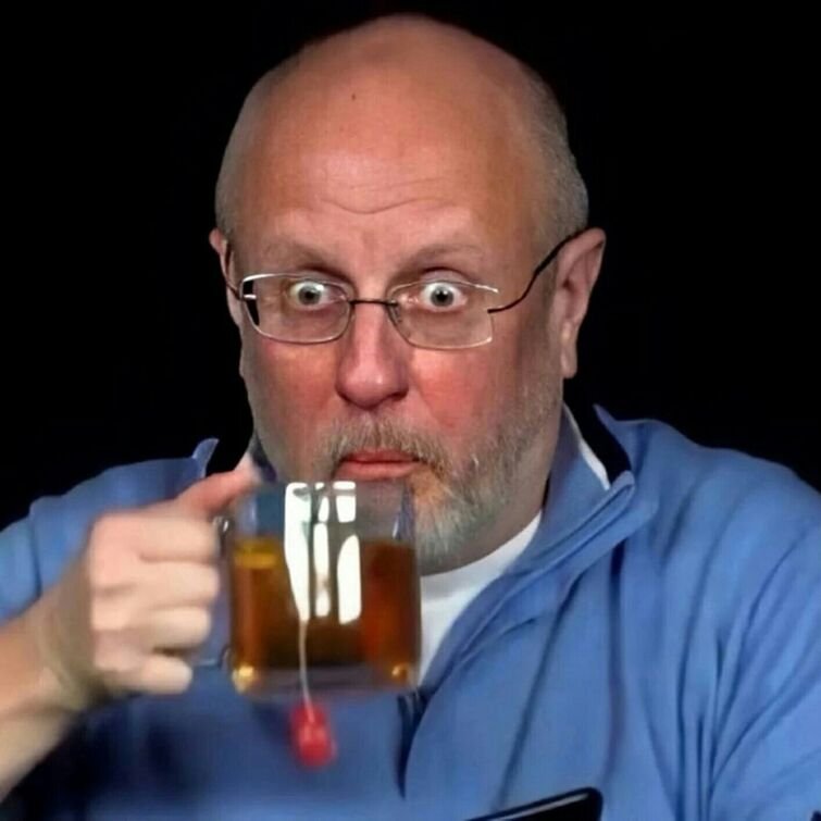 Дмитрий Пучков Мем с чаем