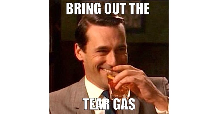 Чувак с виски Мем