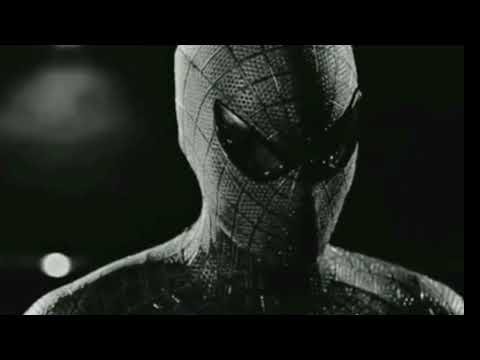 Человек паук кивает головой гифка