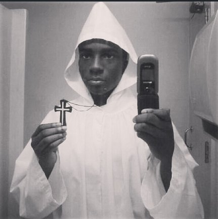 Негр в халате