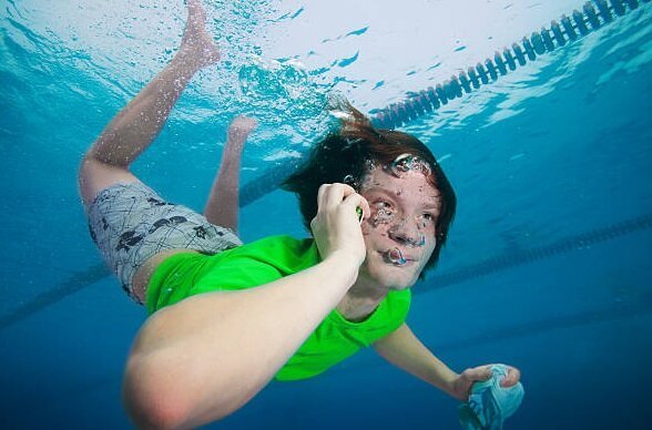 Под водой разговаривал