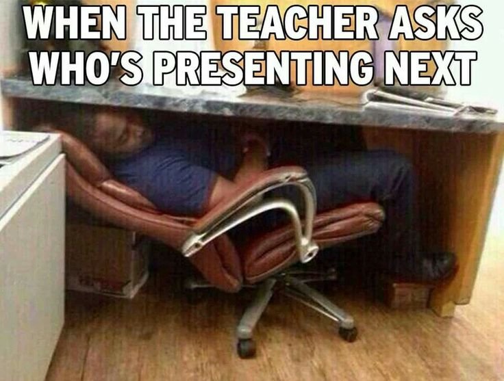 Спит под столом на работе