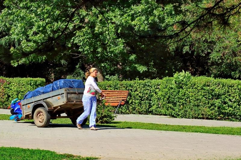 Женщина с прицепом