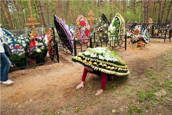 Донателло на кладбище