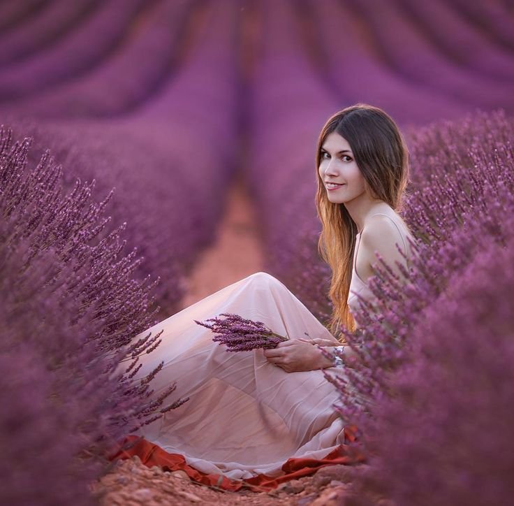 Фотосессия в лавандовом поле