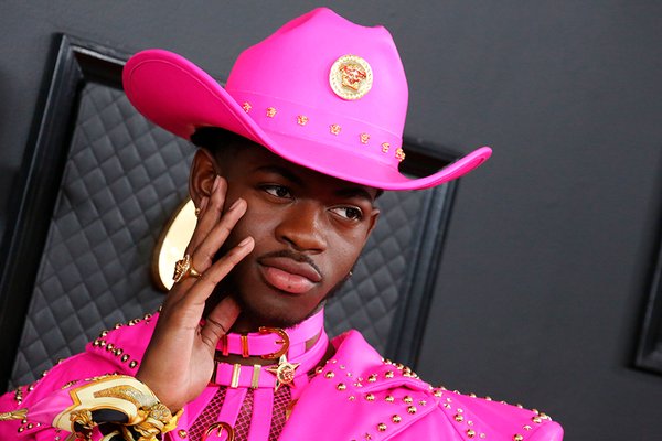 Чернокожие в розовом