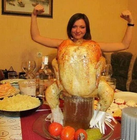 Женщина толстая курица