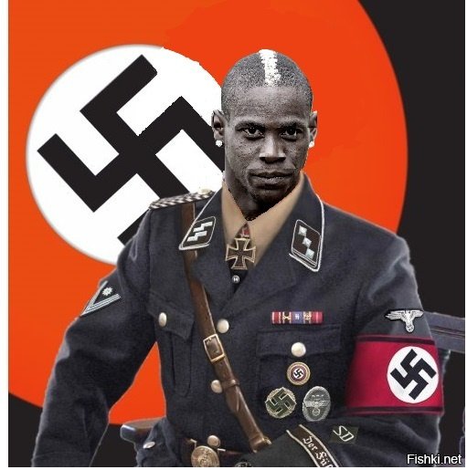 Джордж Флойд в нацистской форме