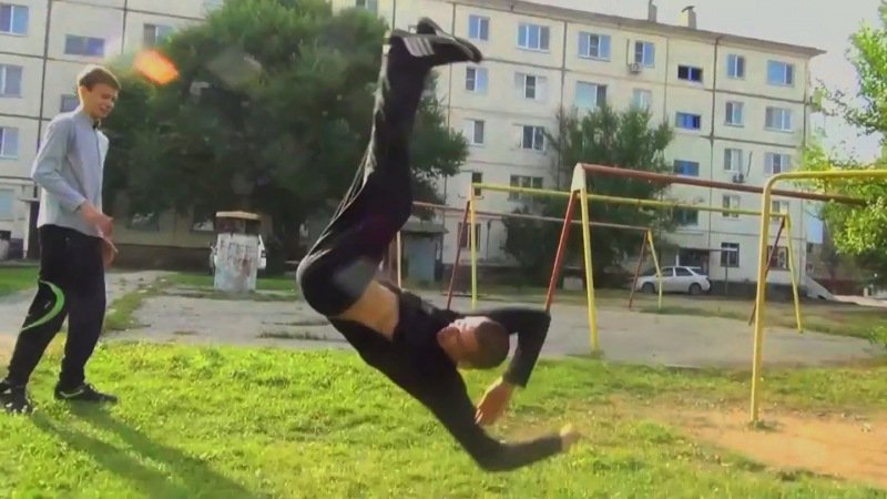 Смешной кувырок