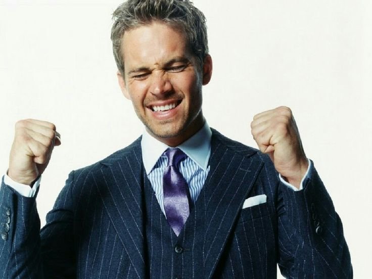 Довольный мужчина