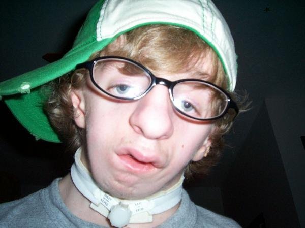 Рыжая очкастая