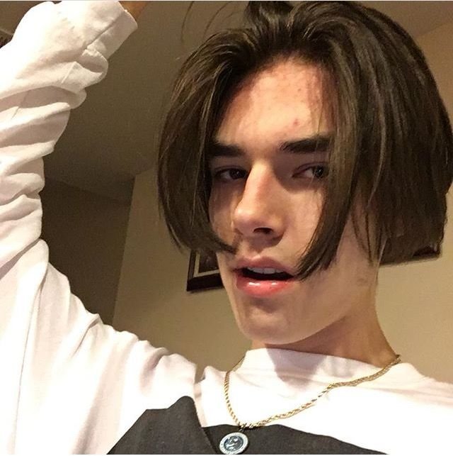 Мальчики с каре