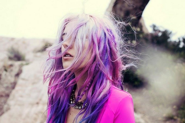 Фотосессия с розовыми волосами