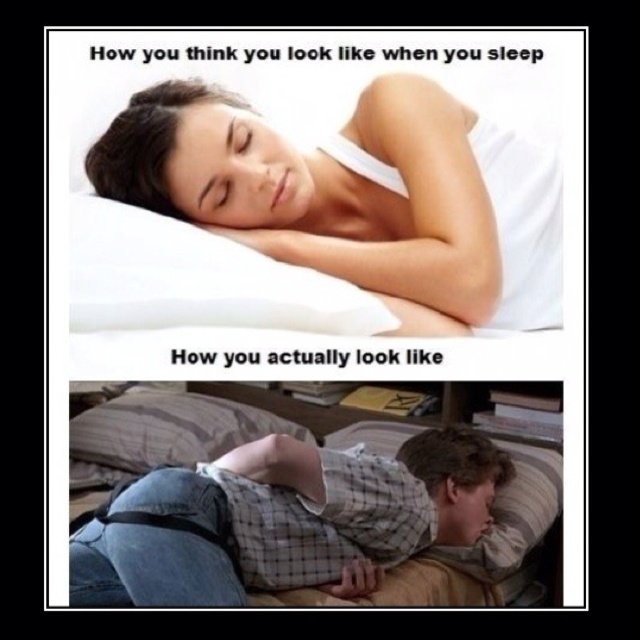 Девушка спит