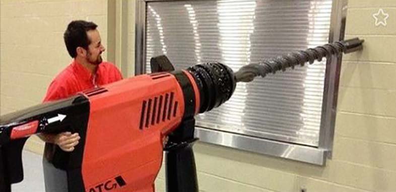 Гигантская дрель