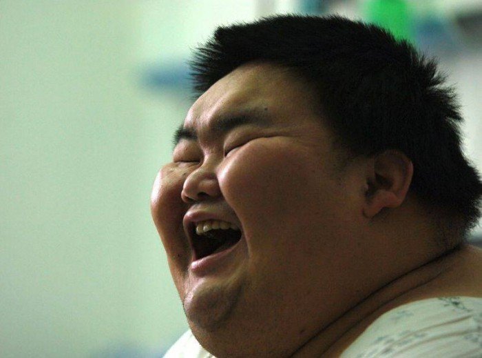 Китаец улыбается