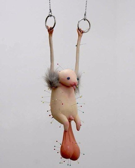 Подушечка для булавок с яйцами