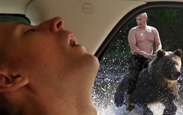 Мужик в машине Мем