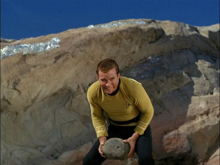 Камень в огород гиф