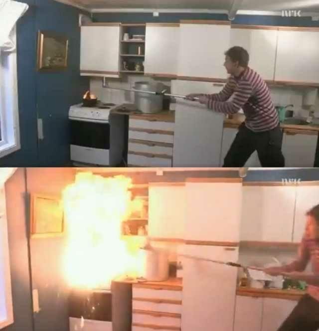 Мужчина на кухне мэм