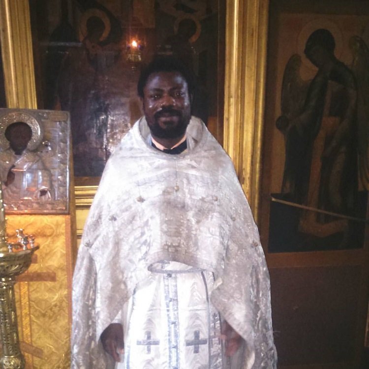 Священник Иоаким Киимба