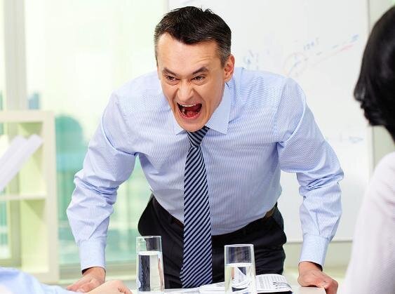 Начальник кричит
